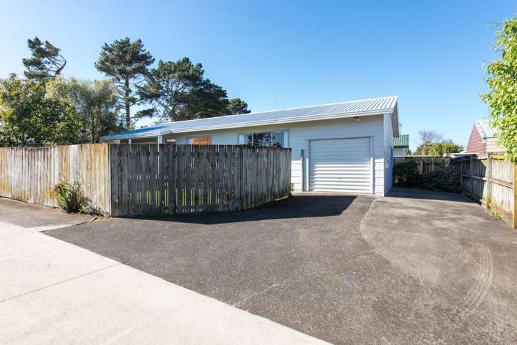 1/139 Carnoustie Drive Wattle Downs_23