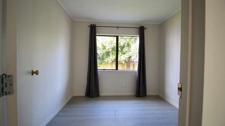 8A Ross Avenue Otara_8