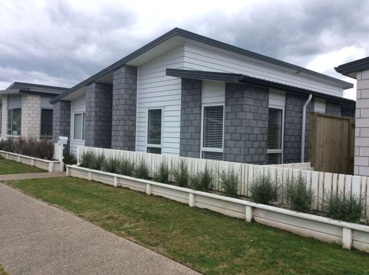 3 Boulder Lane Pyes Pa_1