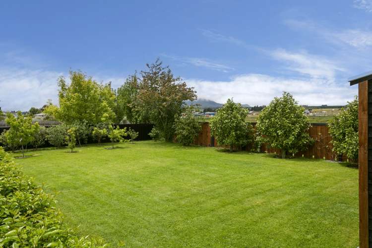 16 Pukenamu Road Taupo_24