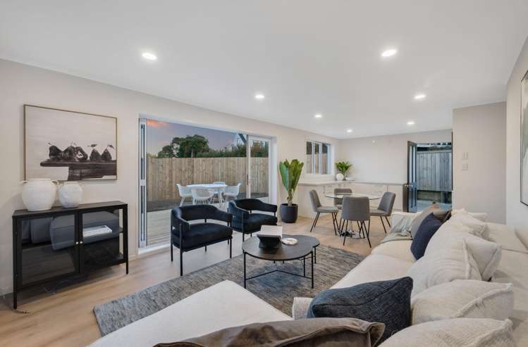 75 Marine Parade Mellons Bay_25