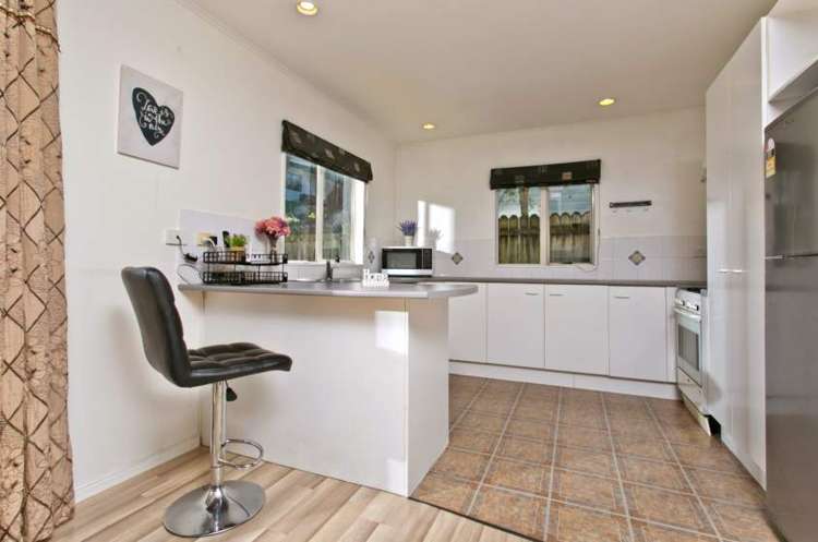 1a/66 Seaview Road Glenfield_7