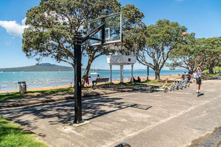 4/4 Fraser Road Narrow Neck_19