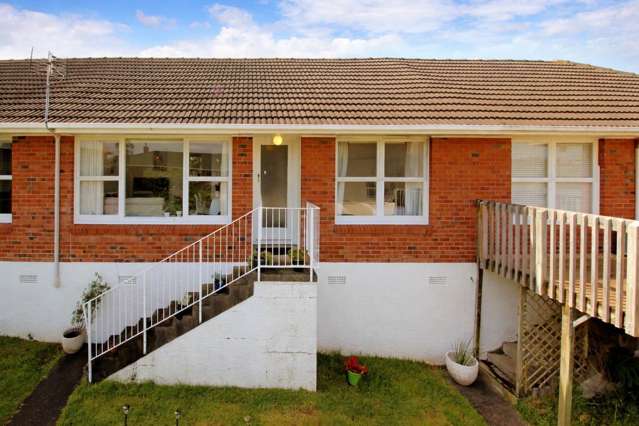 2 bedroom with garage - Walking distance to Ha...