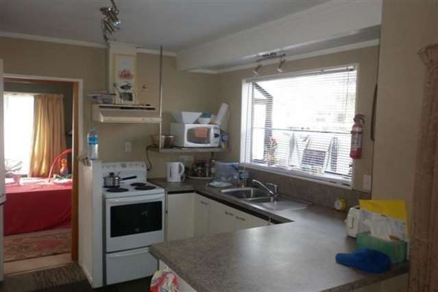 60 Charntay Avenue Clover Park_3