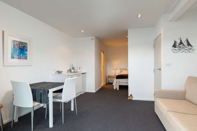 1/18 Broadway Picton_24