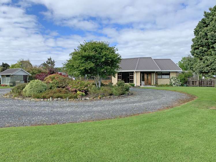 8 Burns Street Owaka_0