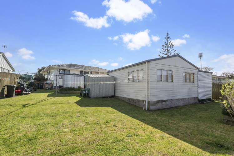 102 Chingford Close Mangere_8