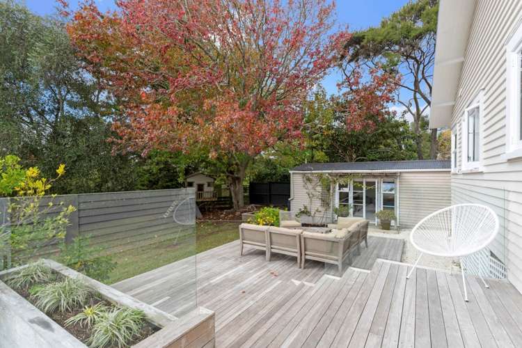 5 Roland Road Greenhithe_13