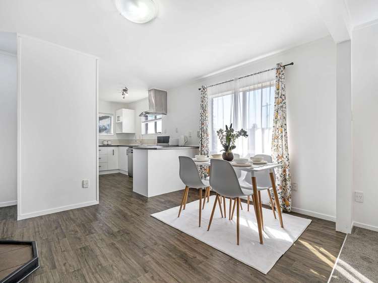 15 May Road Mangakakahi_30