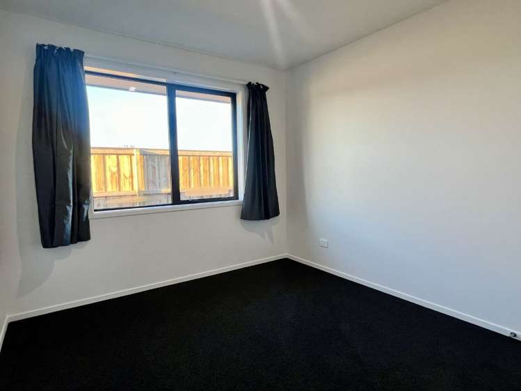 4 Angie Lane 11103_9