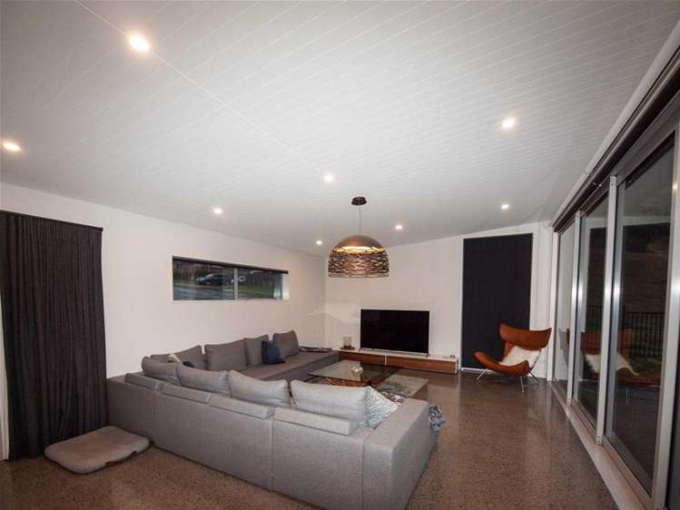 50 Melksham Drive Churton Park_3