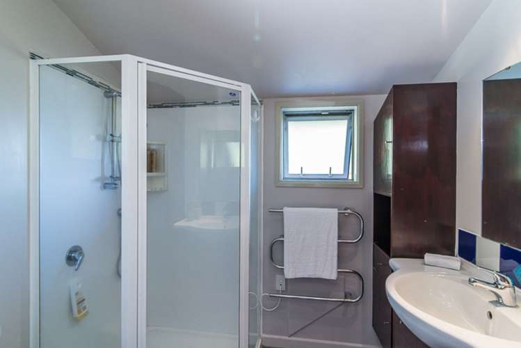 8c View Road Titahi Bay_8