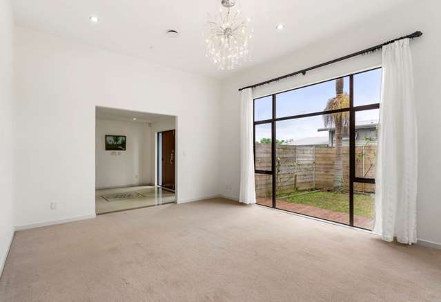 7 Lambir Place Albany_2