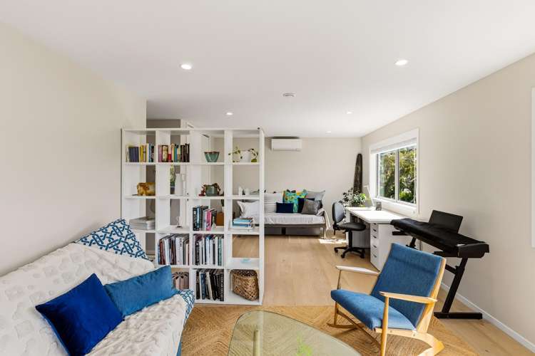24A Surville Place Mairangi Bay_12