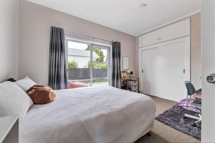 5 Pembroke Road West Stratford_15