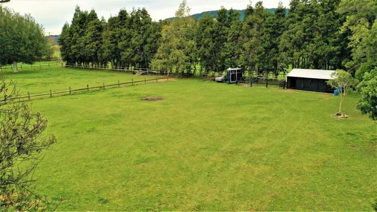 1101 Queen Street East Levin_18