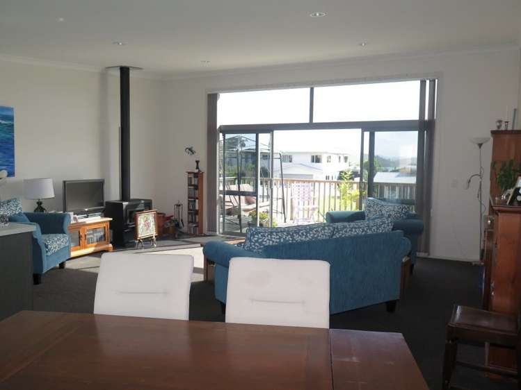 7 Puka Place Raglan_9