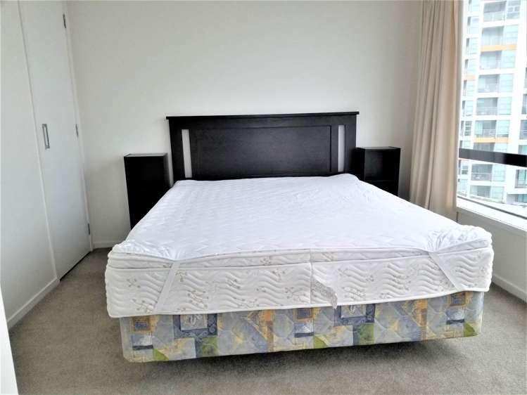 704/2 Dockside Lane Auckland Central_9