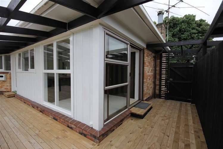 5 Marie Crescent Te Atatu South_13