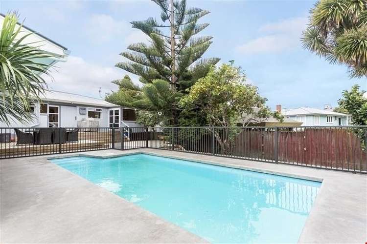 21 Royal View Road Te Atatu South_18