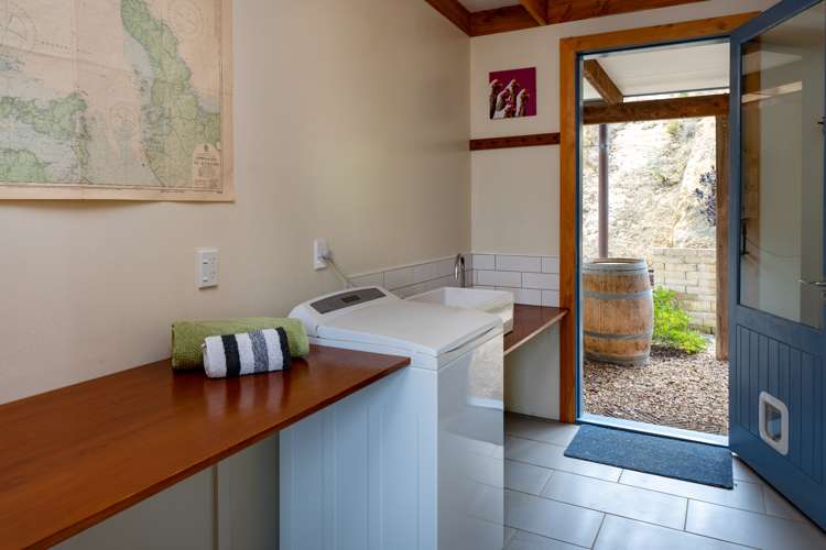 31 Cowes Bay Road Waiheke Island_13