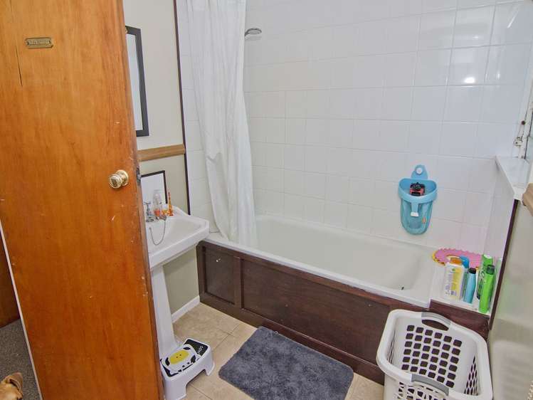 315 White Road Broadlands_15