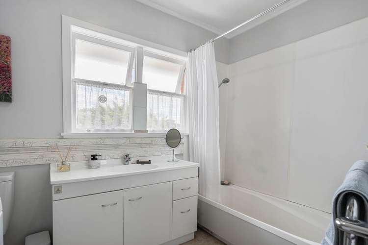 2/10 Liston Street Northcote_7