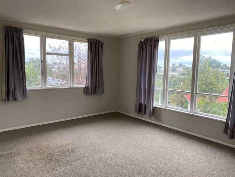 33 Henderson Crescent Parkvale_8