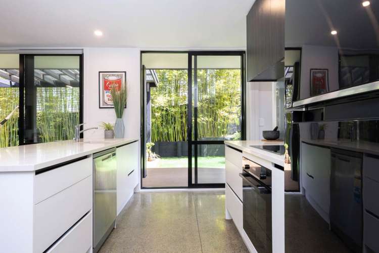 36 Shah Place Glen Eden_10