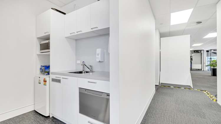 4/7 Sir Gil Simpson Drive Burnside_11