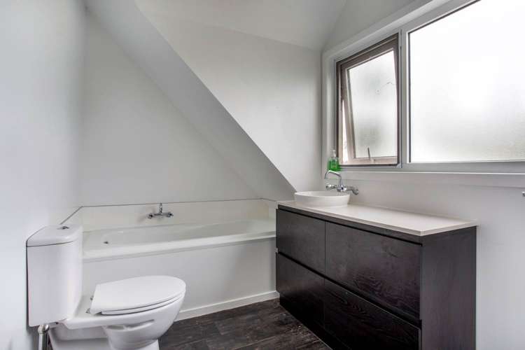 12b Gumdiggers Lane Riverhead_17