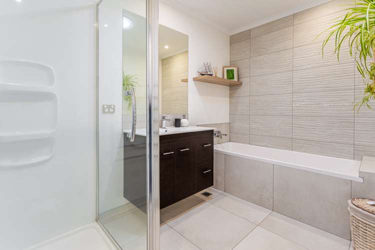 20 Tuamaka Lane Hobsonville_12