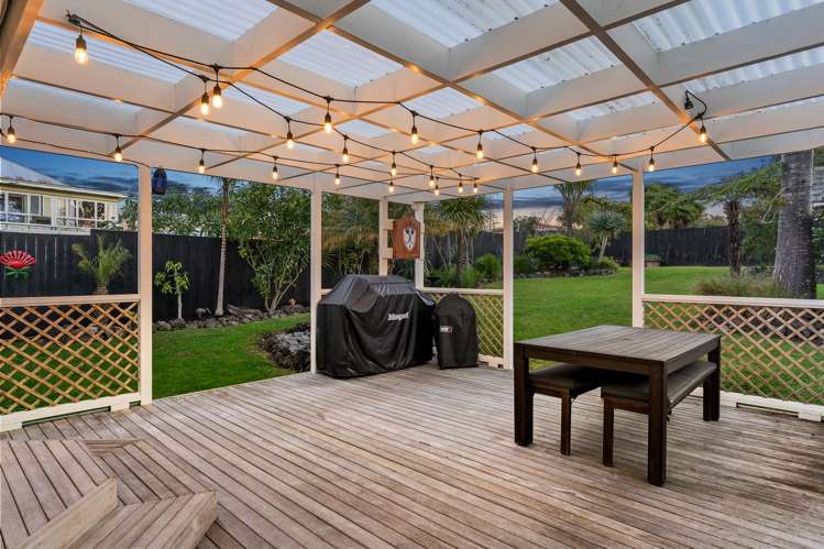 13 Ayrton Street Te Atatu South_12