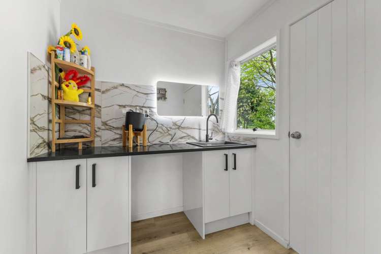 21 Chantal Place Papakura_5