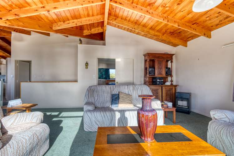 55 Seaview Road Cable Bay_9