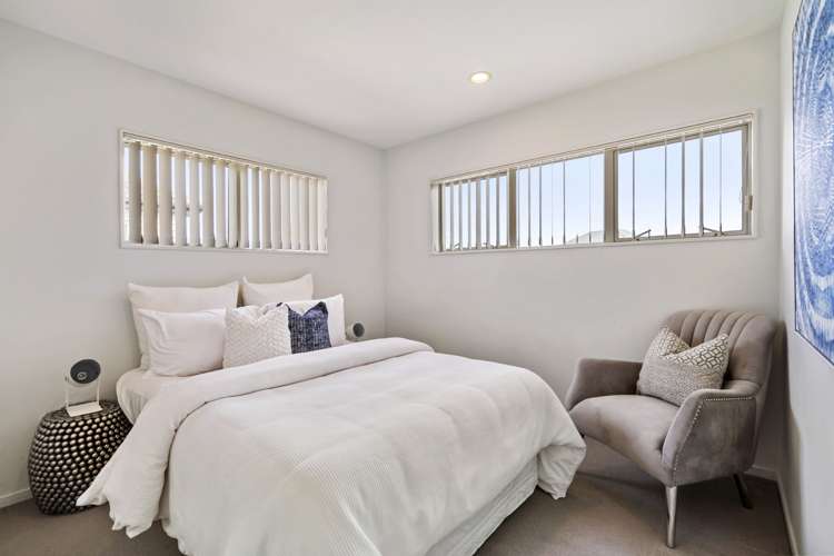 15 Bordeaux Parade Te Atatu South_13