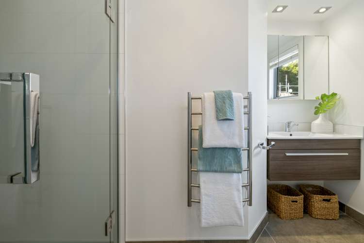 9 Serrata Place Browns Bay_29