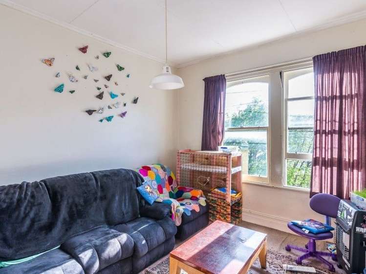 6 Russell Terrace Newtown_9