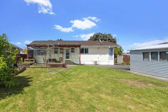 64 Sunlands Drive Manurewa_1