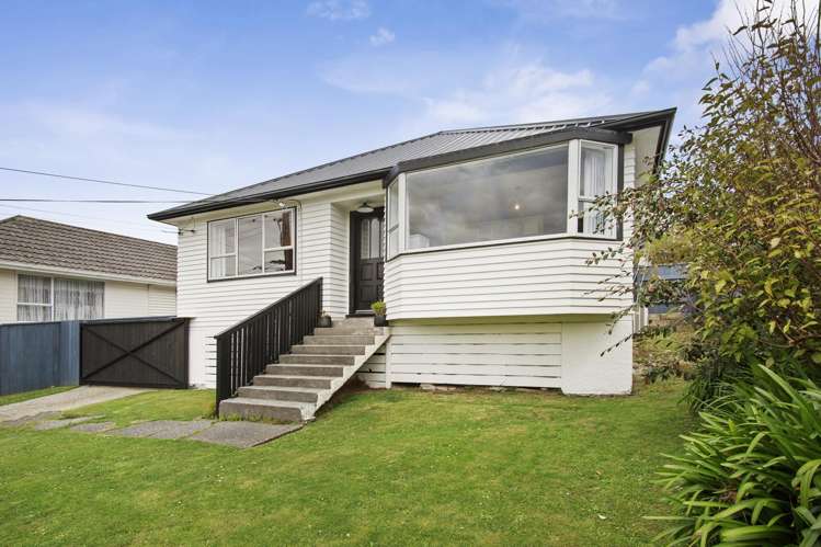 21 Mcgowan Road Wainuiomata_2