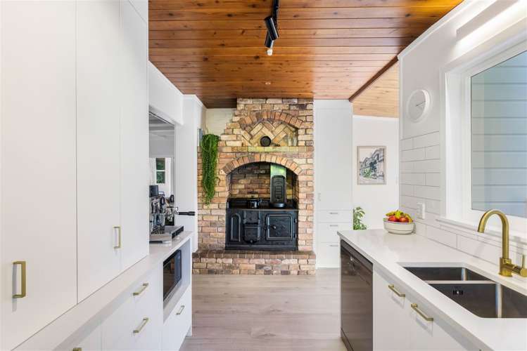 105 Bodhisattva Road Waitoki_7