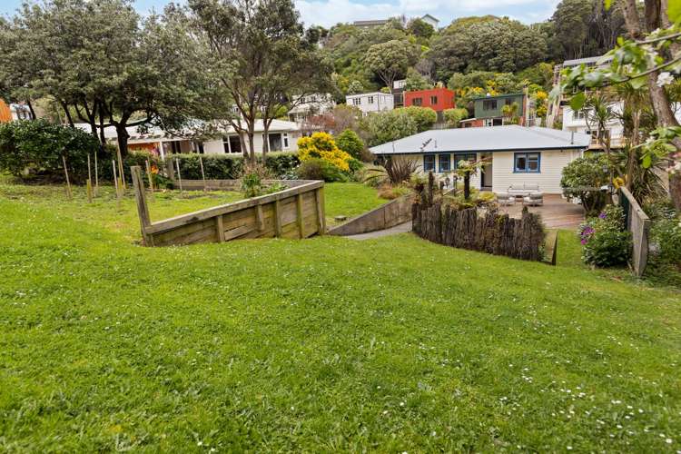 19 Robertson Street Owhiro Bay_17