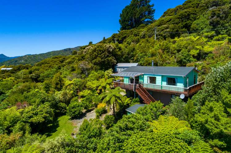 2660 Kenepuru Road Kenepuru Sound_13