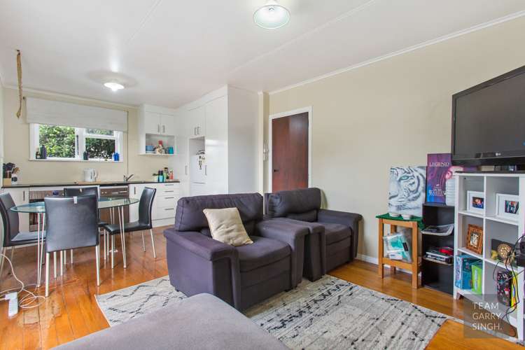 16 Clarkson Crescent Otara_3