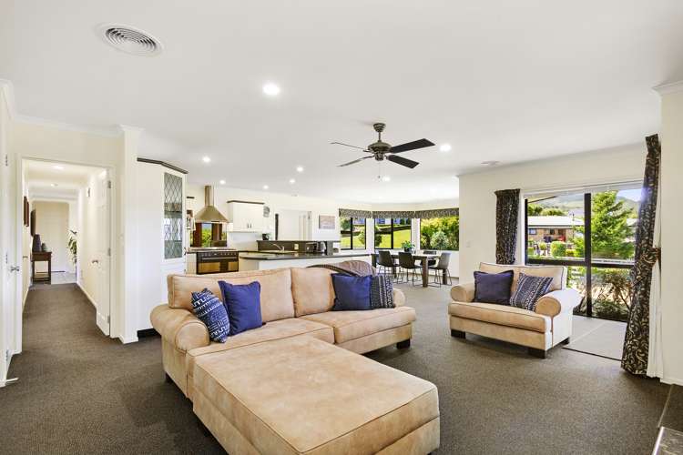 1 Grace Nicholls Grove Riverstone Terraces_10