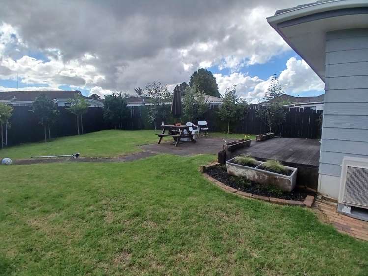 49 Solar Road Glen Eden_9