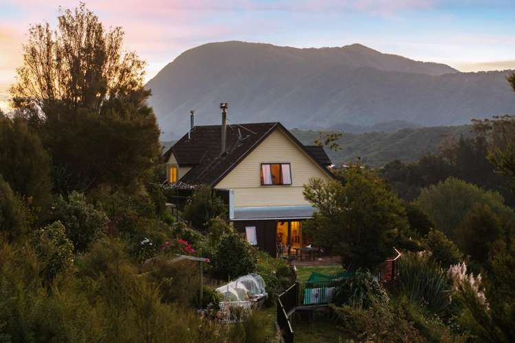 51 Boons Valley Road Waikawa_31