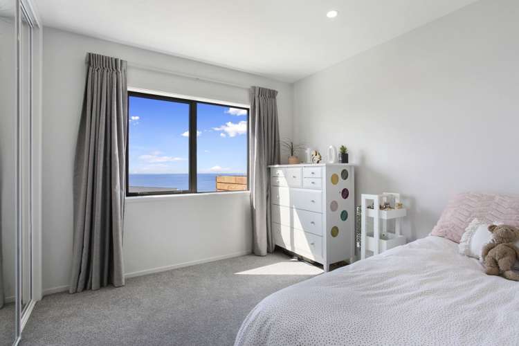 8 Sowerby Place Richmond Hill_10