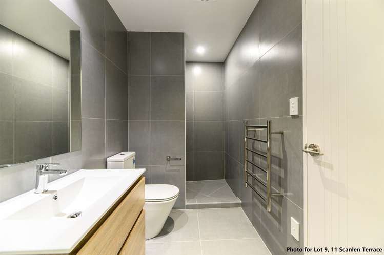 8/11 Scanlen Terrace Kelston_12